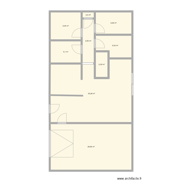 125. Plan de 9 pièces et 94 m2