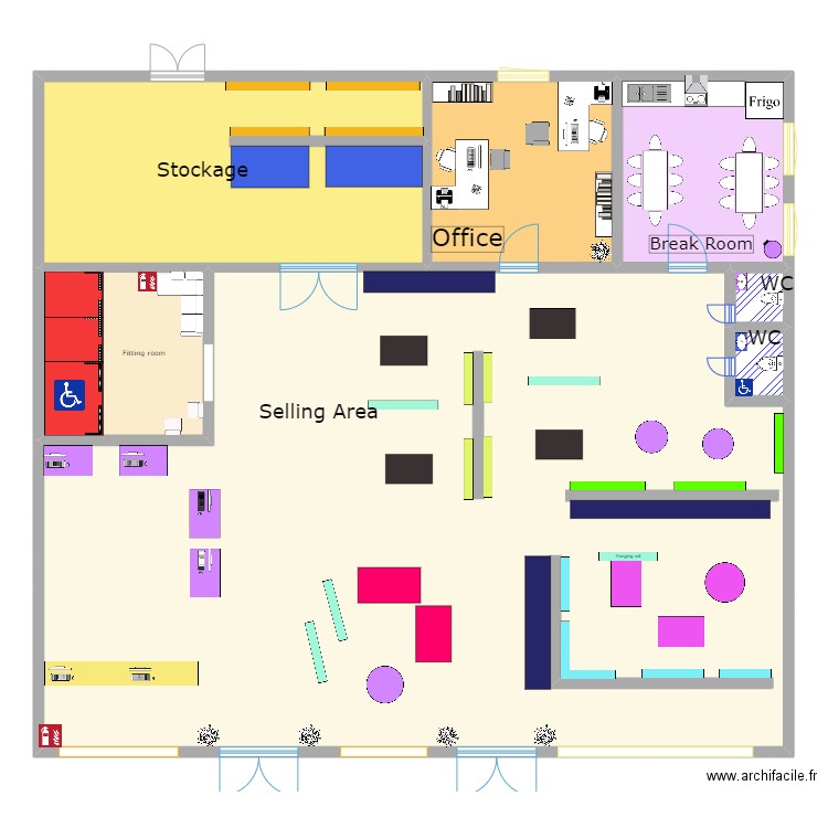 Magasin. Plan de 7 pièces et 315 m2