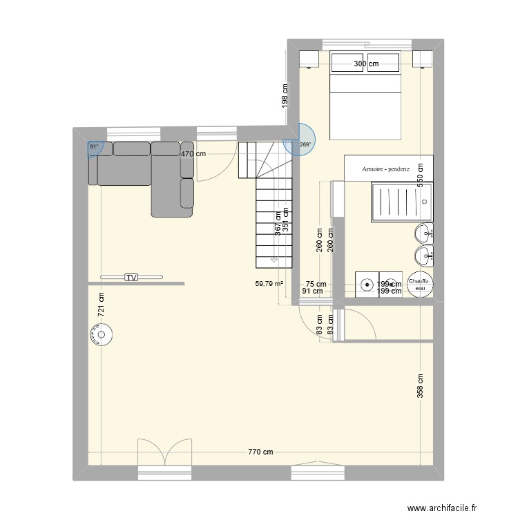 RDC 2. Plan de 1 pièce et 60 m2