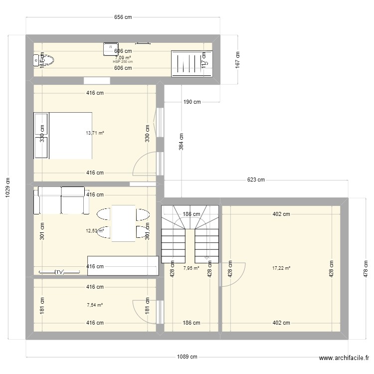 RDC. Plan de 6 pièces et 66 m2