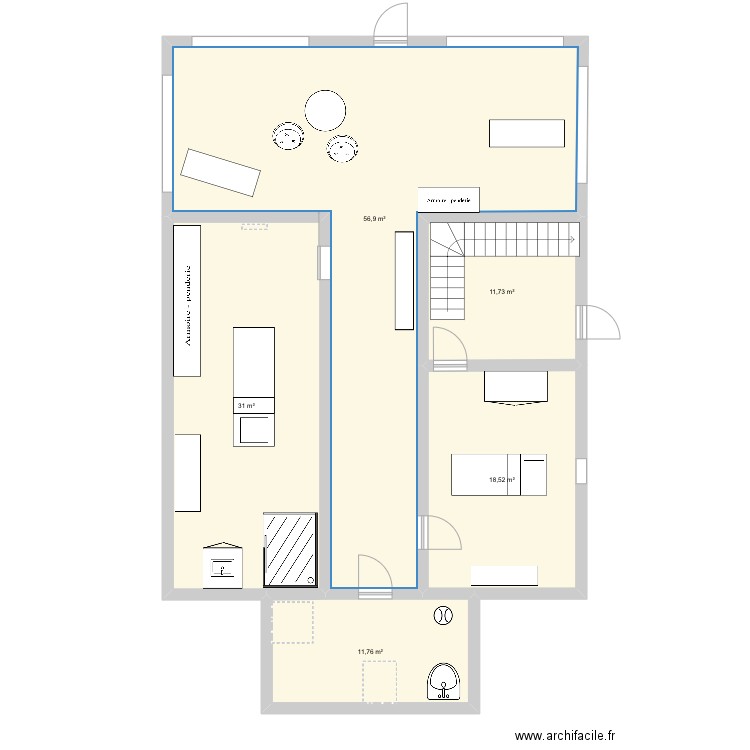 Institut. Plan de 5 pièces et 130 m2