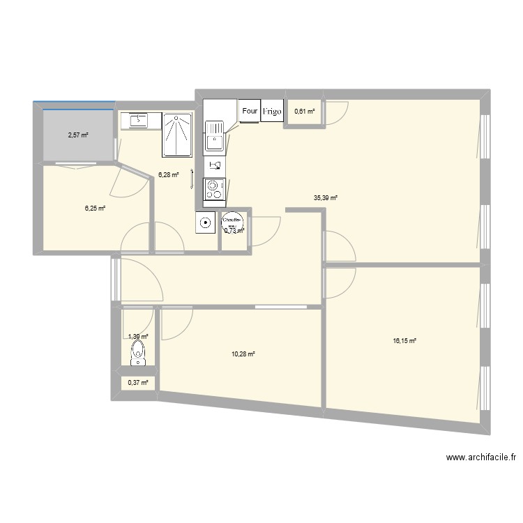 AV DE LA CORSE RENOVE 2. Plan de 10 pièces et 80 m2