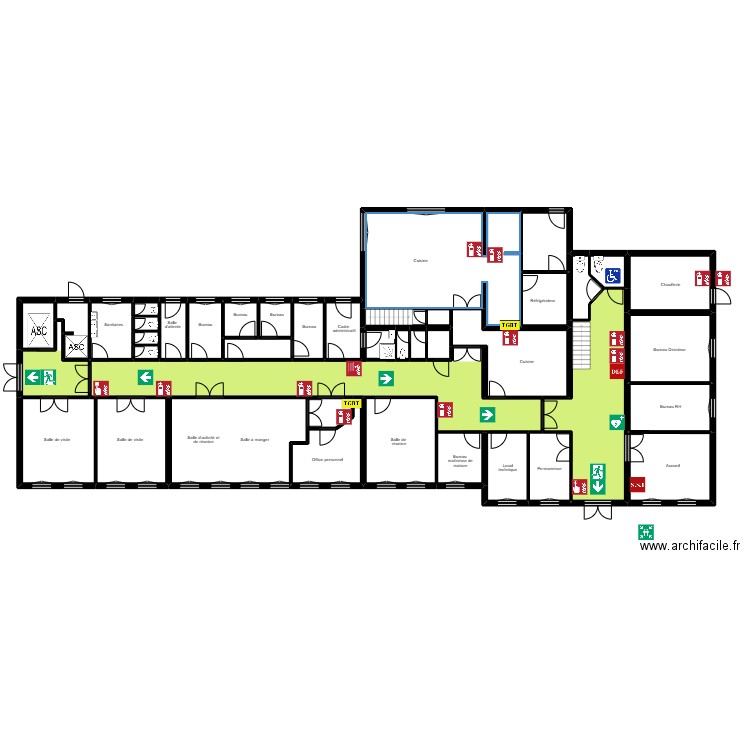 Afor Rdc. Plan de 40 pièces et 328 m2