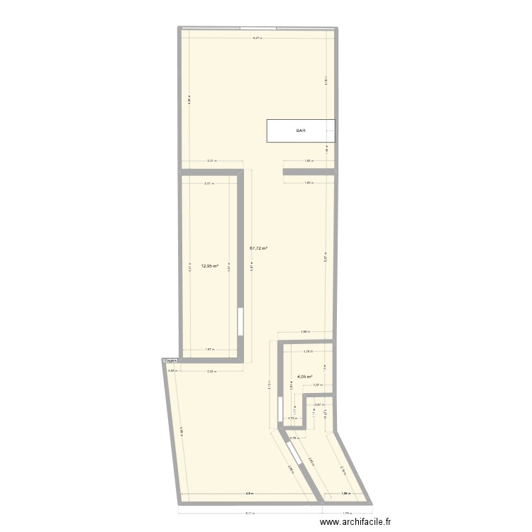 plan Osteria Nalinnes. Plan de 4 pièces et 90 m2