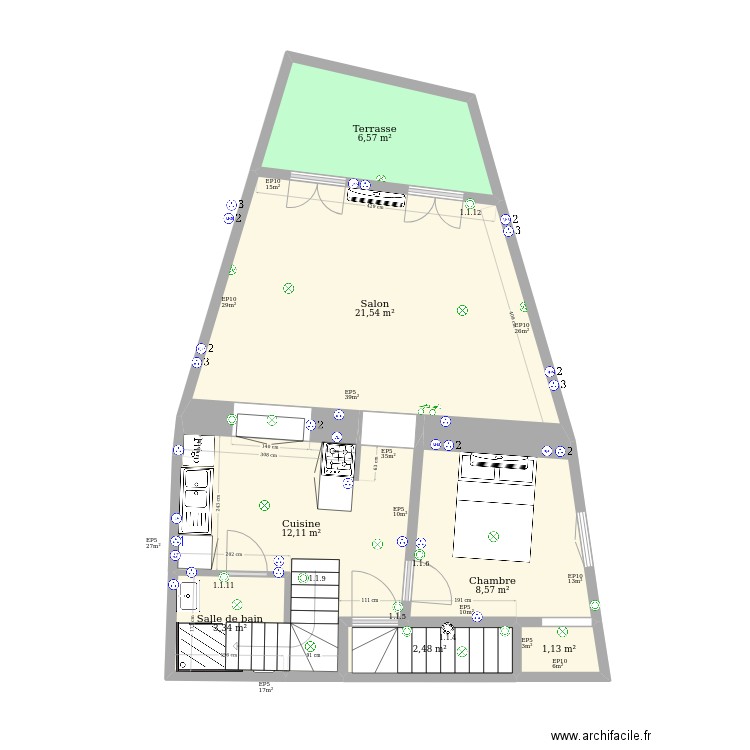 Maison (juste dimensions). Plan de 14 pièces et 135 m2