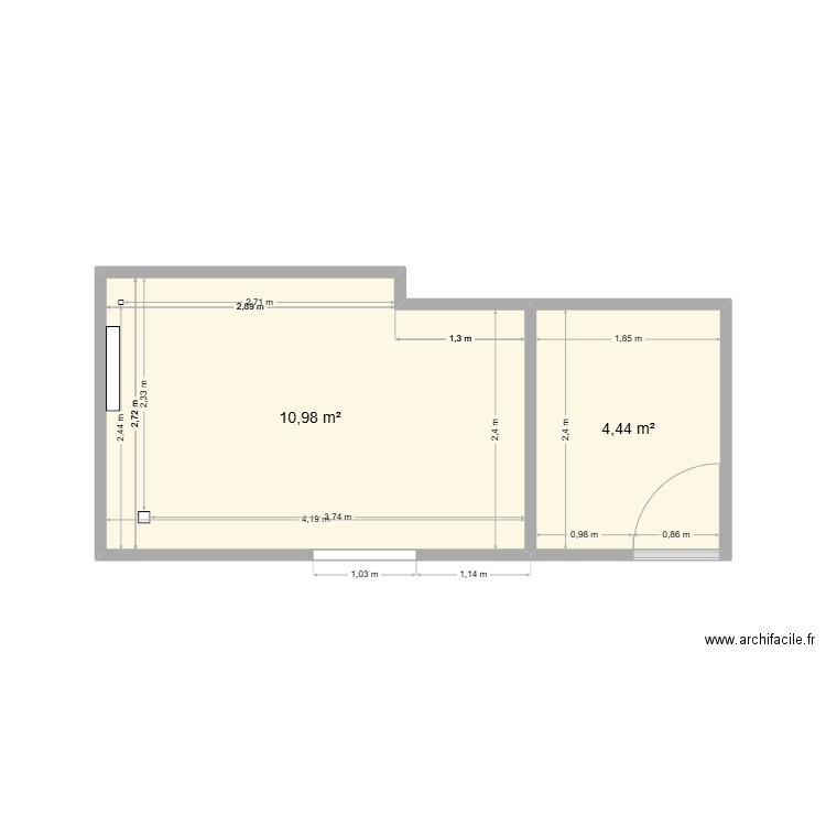 Atelier maintenance. Plan de 2 pièces et 15 m2