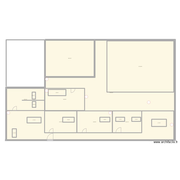 ECOLOMIQUE BUREAUX COMMERCIAL. Plan de 18 pièces et 727 m2