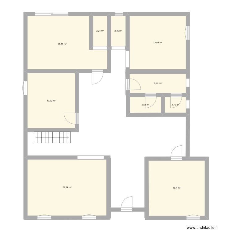 Aliya. Plan de 10 pièces et 102 m2