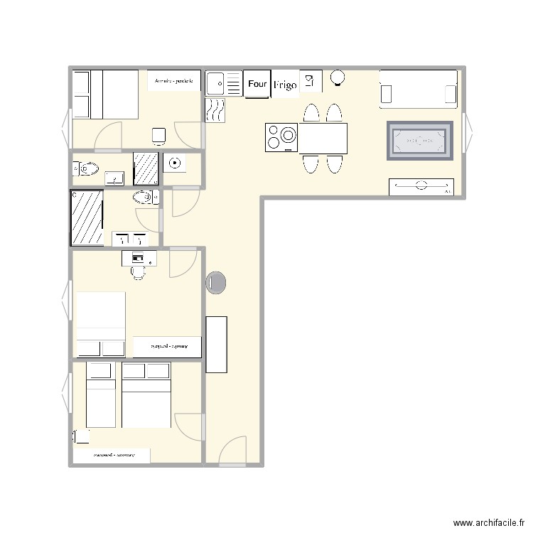 Maison blanche. Plan de 6 pièces et 21 m2