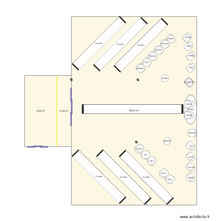 cérémonie laique. Plan de 3 pièces et 109 m2