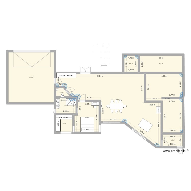 essai. Plan de 10 pièces et 185 m2