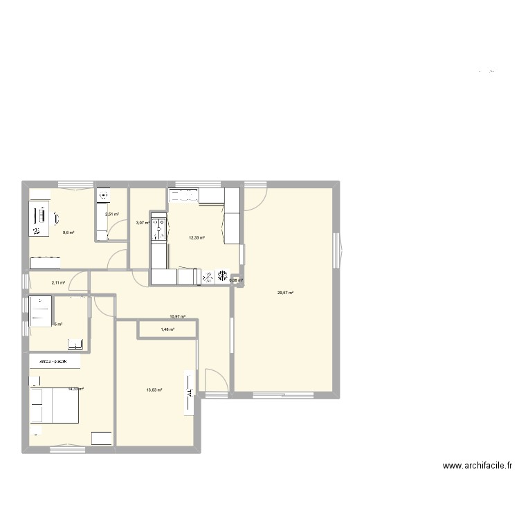 mais1. Plan de 12 pièces et 105 m2