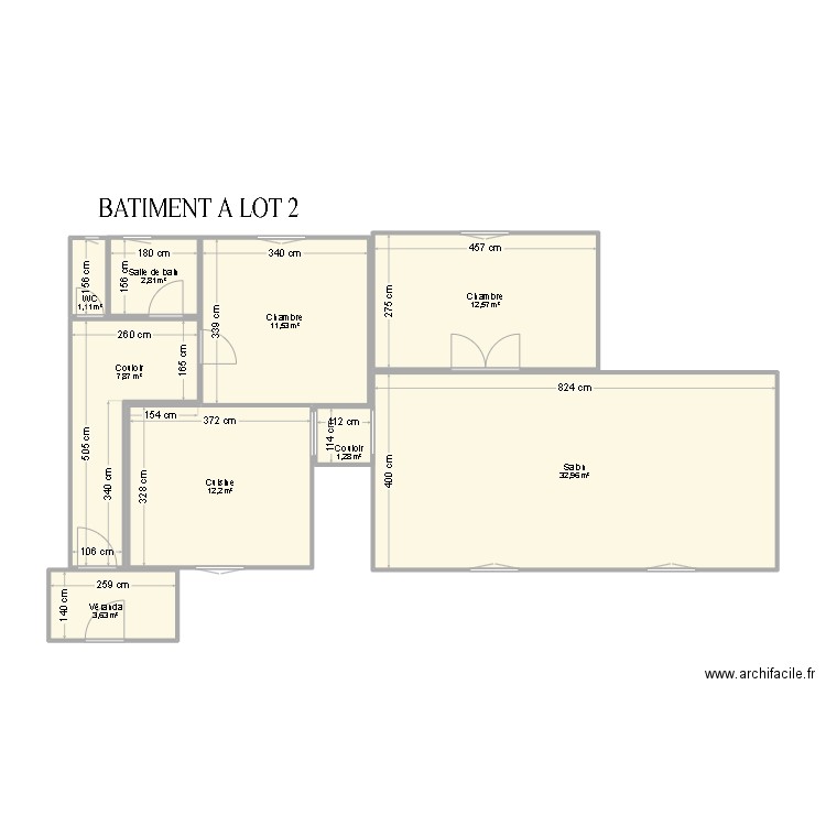 BATIMENT  A LOT 2. Plan de 9 pièces et 86 m2