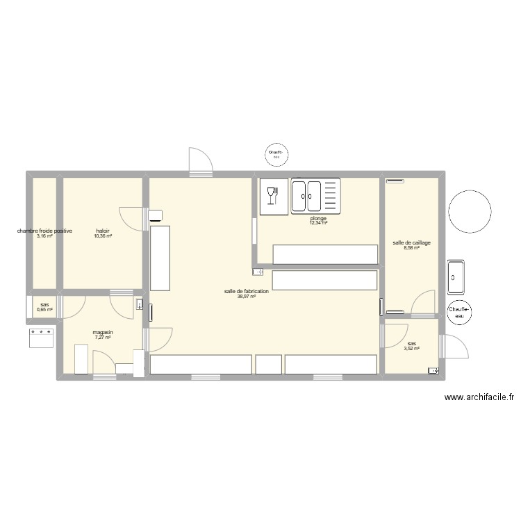 fromagerie. Plan de 8 pièces et 85 m2