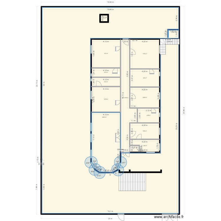 planms. Plan de 13 pièces et 569 m2