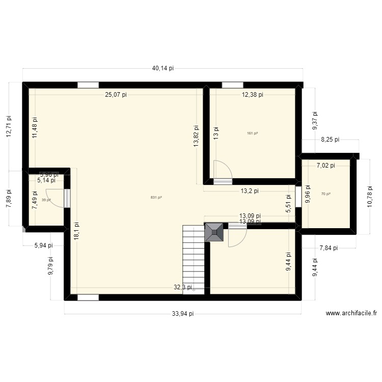 Louis sous-sol rénové. Plan de 4 pièces et 102 m2