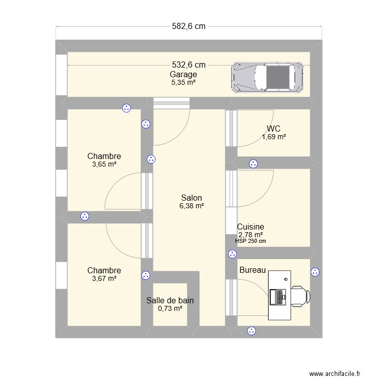 MAISON SIMPLE. Plan de 8 pièces et 27 m2