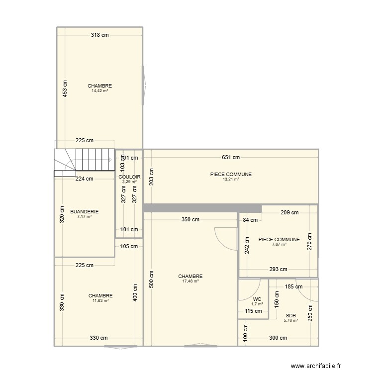 plan pharmacie 1. Plan de 9 pièces et 82 m2