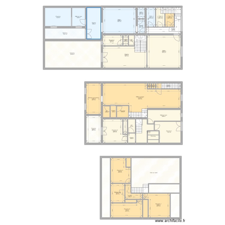 rc . Plan de 47 pièces et 392 m2