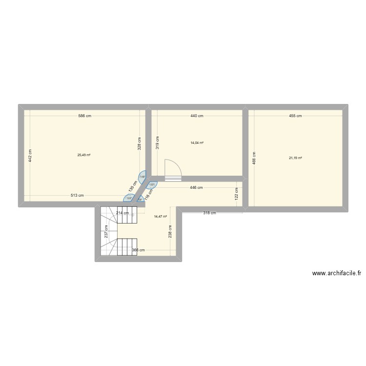 Etage. Plan de 4 pièces et 75 m2