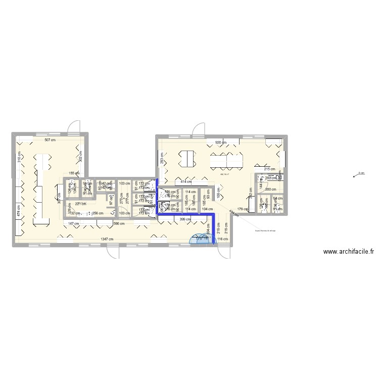 vestiaire 2. Plan de 13 pièces et 120 m2