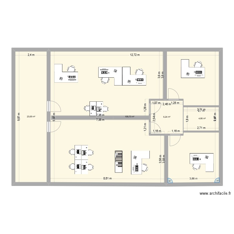 nouveau batiment . Plan de 4 pièces et 145 m2