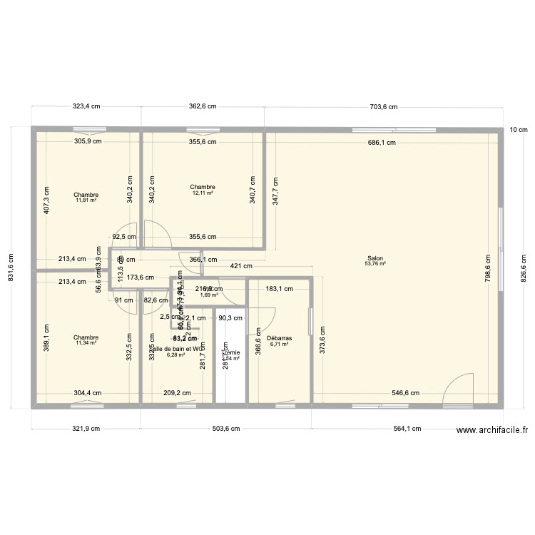 MAISON 2. Plan de 8 pièces et 106 m2