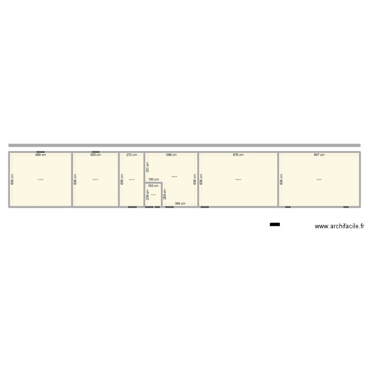 910. Plan de 7 pièces et 229 m2