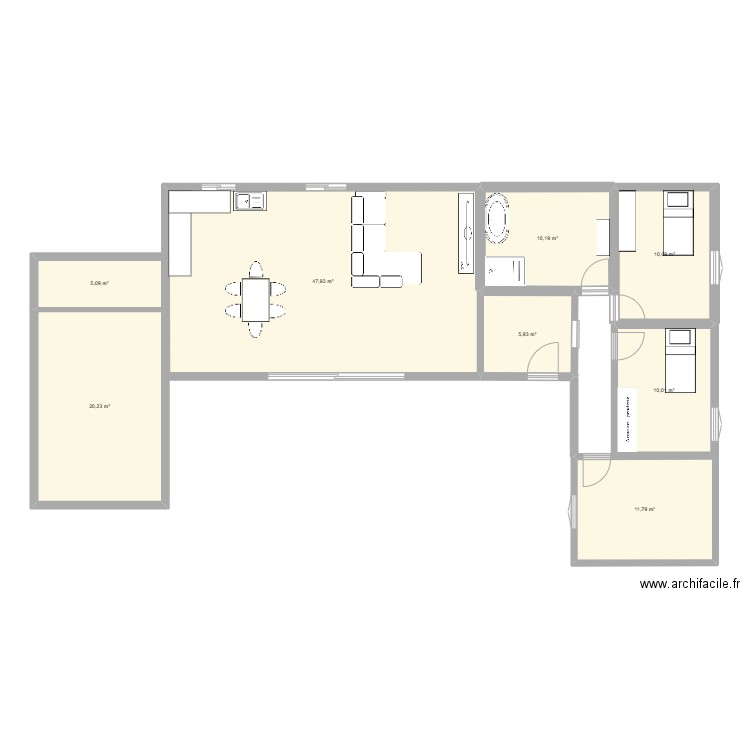 maison en U. Plan de 8 pièces et 121 m2