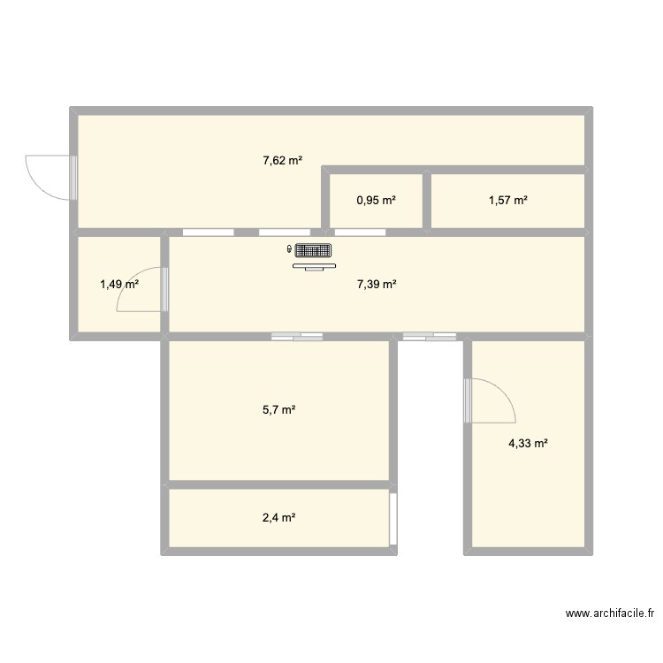 CABANON. Plan de 8 pièces et 31 m2