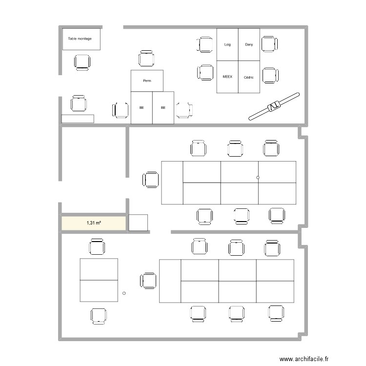 BUREAU BONNE MESURE. Plan de 1 pièce et 1 m2