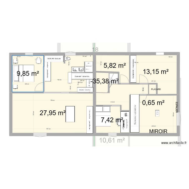 PLANV18. Plan de 13 pièces et 168 m2