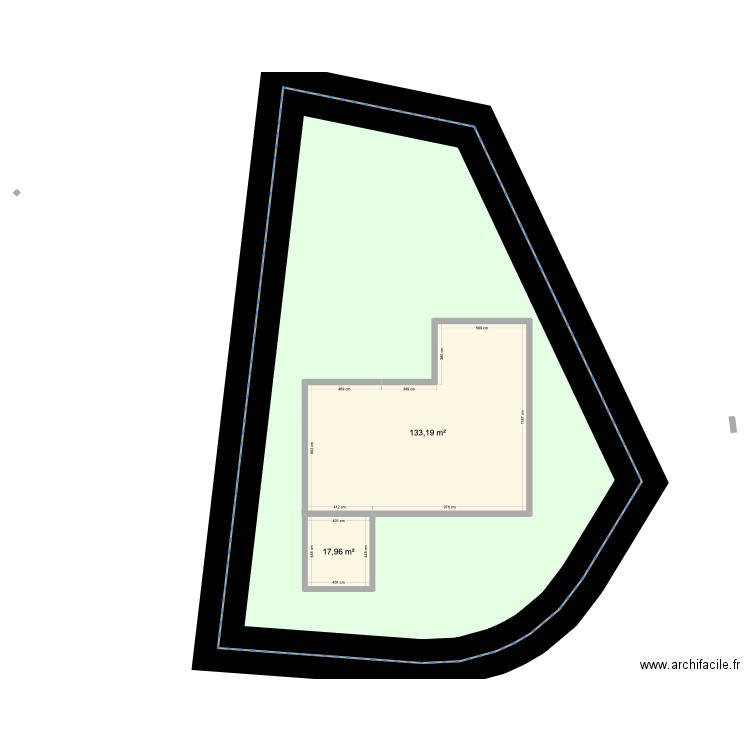 Maison Clemery. Plan de 2 pièces et 151 m2