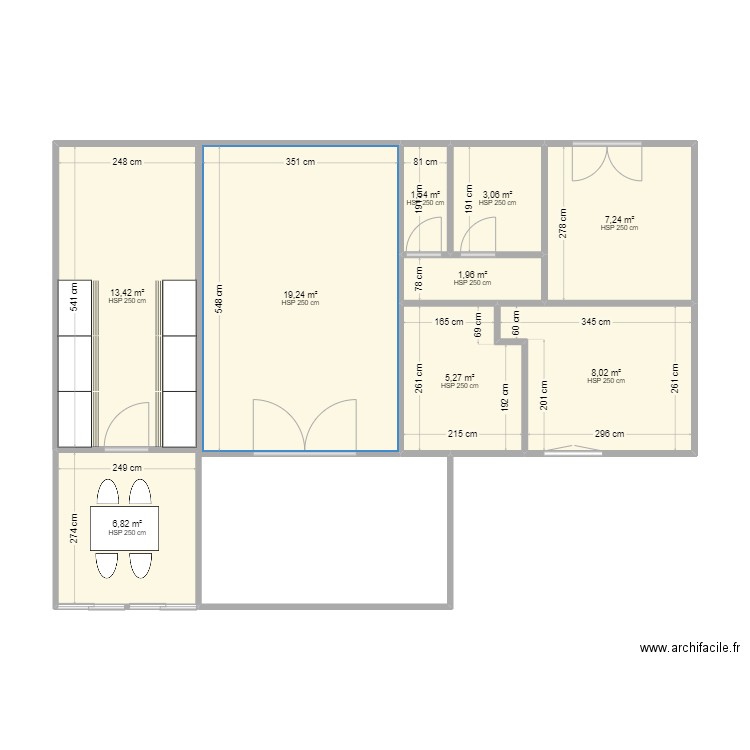 ARES3. Plan de 9 pièces et 67 m2