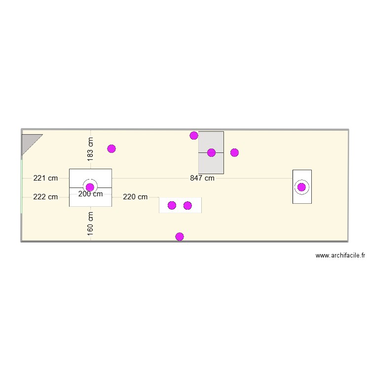 Boutique ponts spots. Plan de 1 pièce et 79 m2