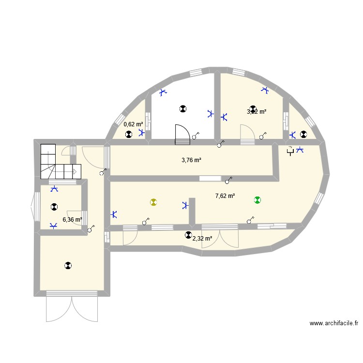 plan azionou. Plan de 6 pièces et 24 m2