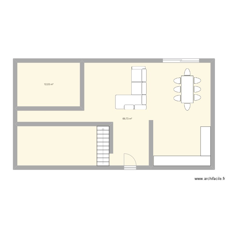 Maison. Plan de 2 pièces et 82 m2