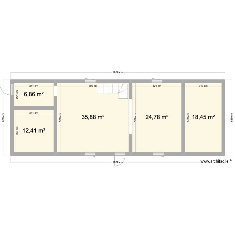 ISENAY. Plan de 9 pièces et 150 m2