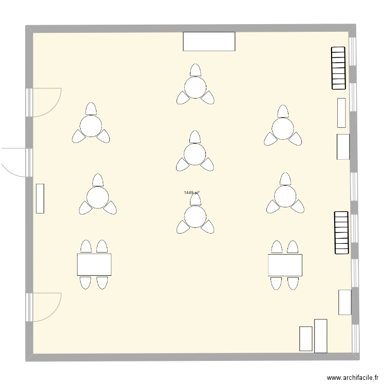 Classe de math. Plan de 1 pièce et 135 m2