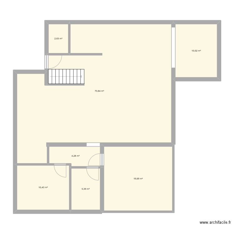 maison. Plan de 7 pièces et 126 m2