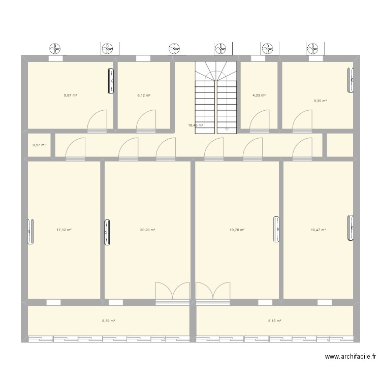 PLAN HOP. Plan de 12 pièces et 139 m2