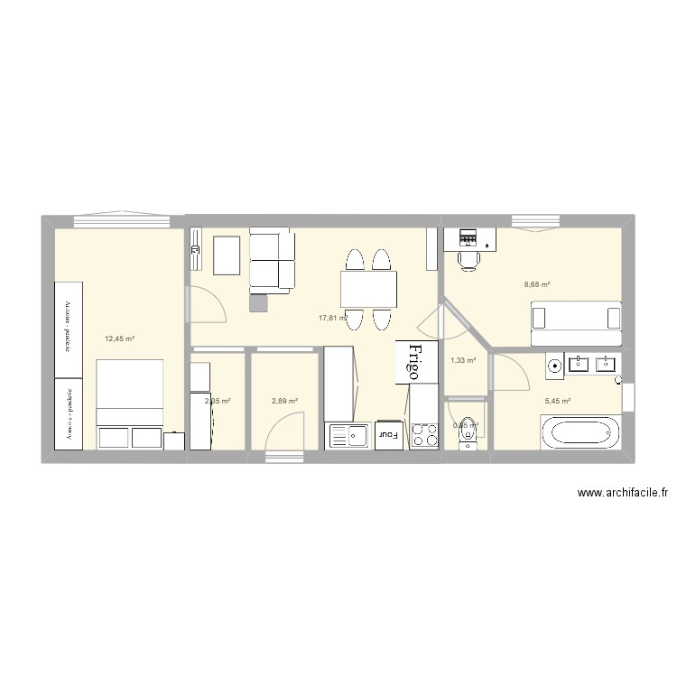 Clermont. Plan de 8 pièces et 52 m2