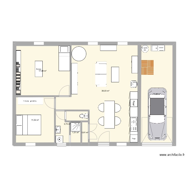 Plain pied. Plan de 7 pièces et 91 m2