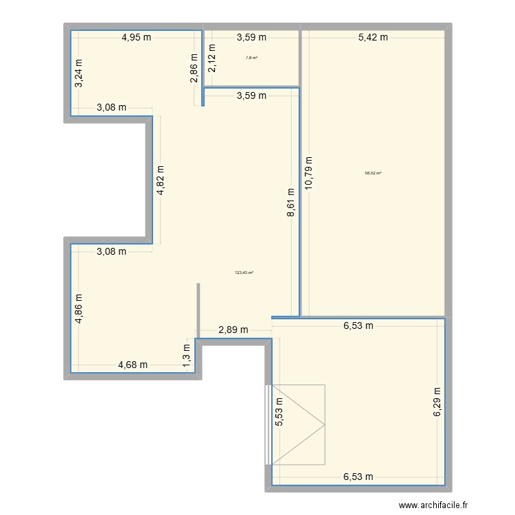 LE BRIS. Plan de 3 pièces et 190 m2