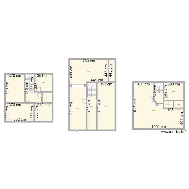 Maison familiale. Plan de 16 pièces et 288 m2