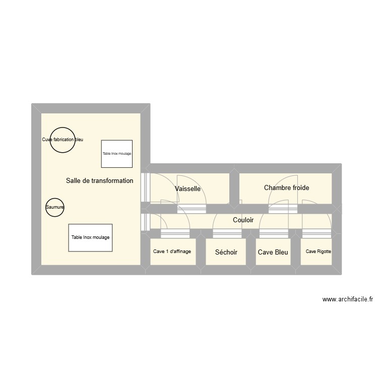 mil. Plan de 8 pièces et 21 m2