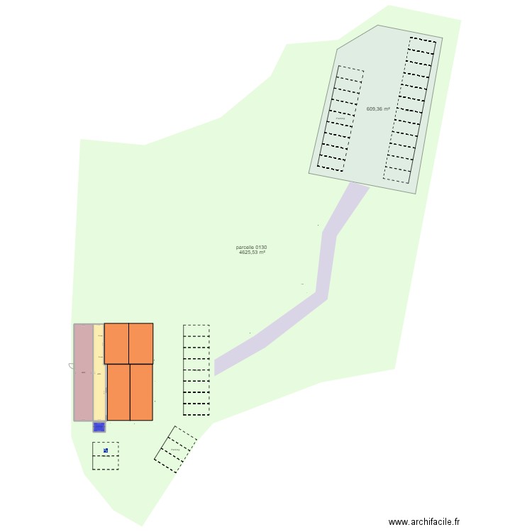 College Extérieur. Plan de 3 pièces et 119 m2