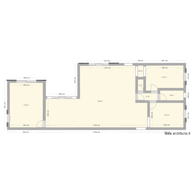 Domicile . Plan de 8 pièces et 123 m2