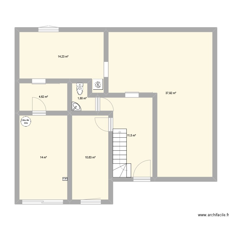 Maison Actuelle. Plan de 7 pièces et 95 m2