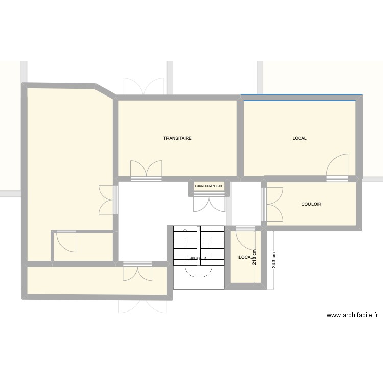 CENTRE FANOMAI. Plan de 13 pièces et 161 m2